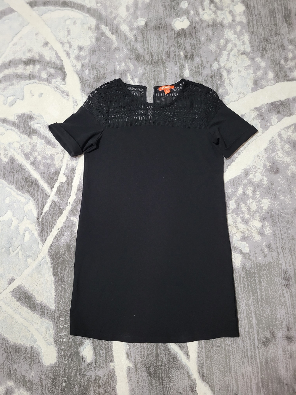 Black Short-Sleeve Shift Dress with Lace Yoke Size M